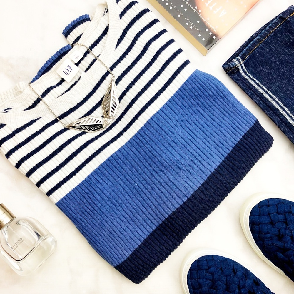 Gap Blue Colorblock Ribbed Slim Fit Sweater